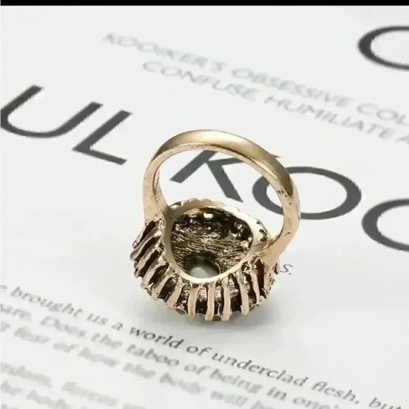 Vintage Boho Crystal Ring - Picture 11 of 13
